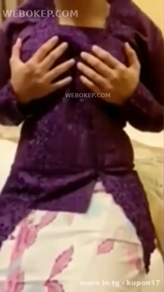 temanku istri orang lain sangean, jadi aku coba main ke rumah temenku ! dan ku entot !